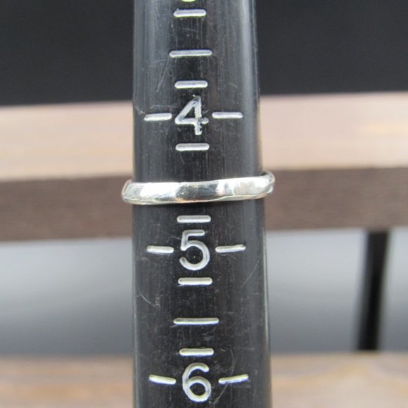 Size 4.5 Sterling Silver Blue Stone Simple Band Ring Vintage - Picture 6 of 8